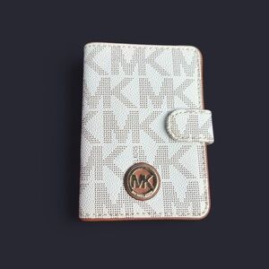 Michael Kors Passport Wallet Gold Hardware Logo Beige White
